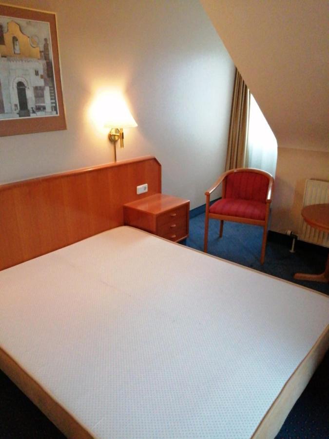 Apartment Lampertheim Esterno foto